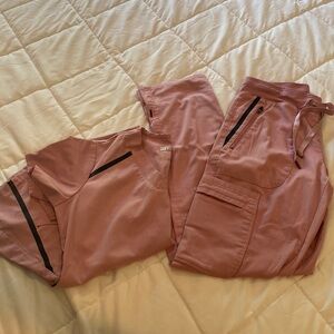 Size XS scrub set. Greys Anatomy Impact.